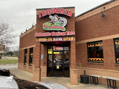 Better Hometown Business Atlanta Taqueria los Hermanos in Lawrenceville GA